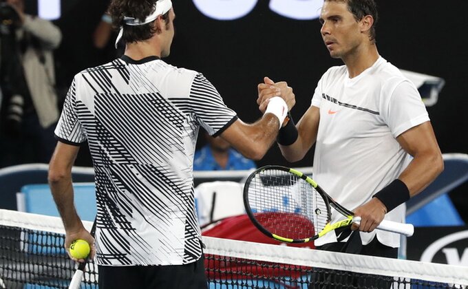 Tačno ima ponudu za Federera