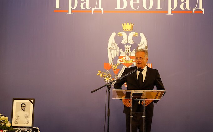 ”Dragi Šole, tvoja dela su večna i ostaće zauvek u našim srcima”