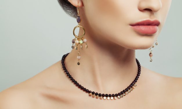 Kako da nosite bižuteriju, a da izgleda dobro i skupo