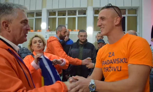 Sarajevom mogu šetati svi dobronamerni ljudi, mogu li Srbi šetati Zagrebom: Komšić odgovorio Milanoviću