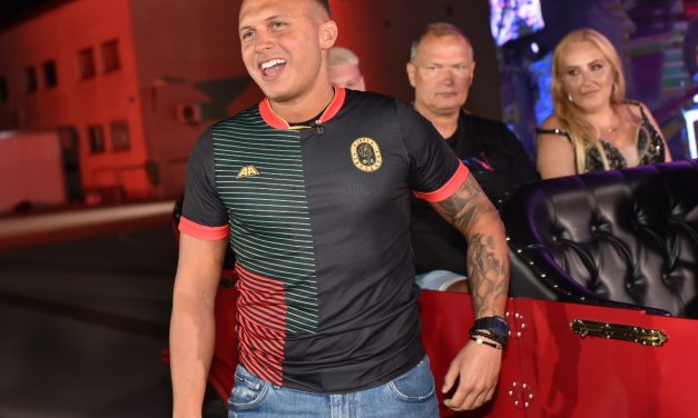 NOVI POČETAK! Uzrok raskida je bila TREĆA osoba?! Stefan Karić PROCVETAO nakon raskida – Pokreće privatni biznis(FOTO)