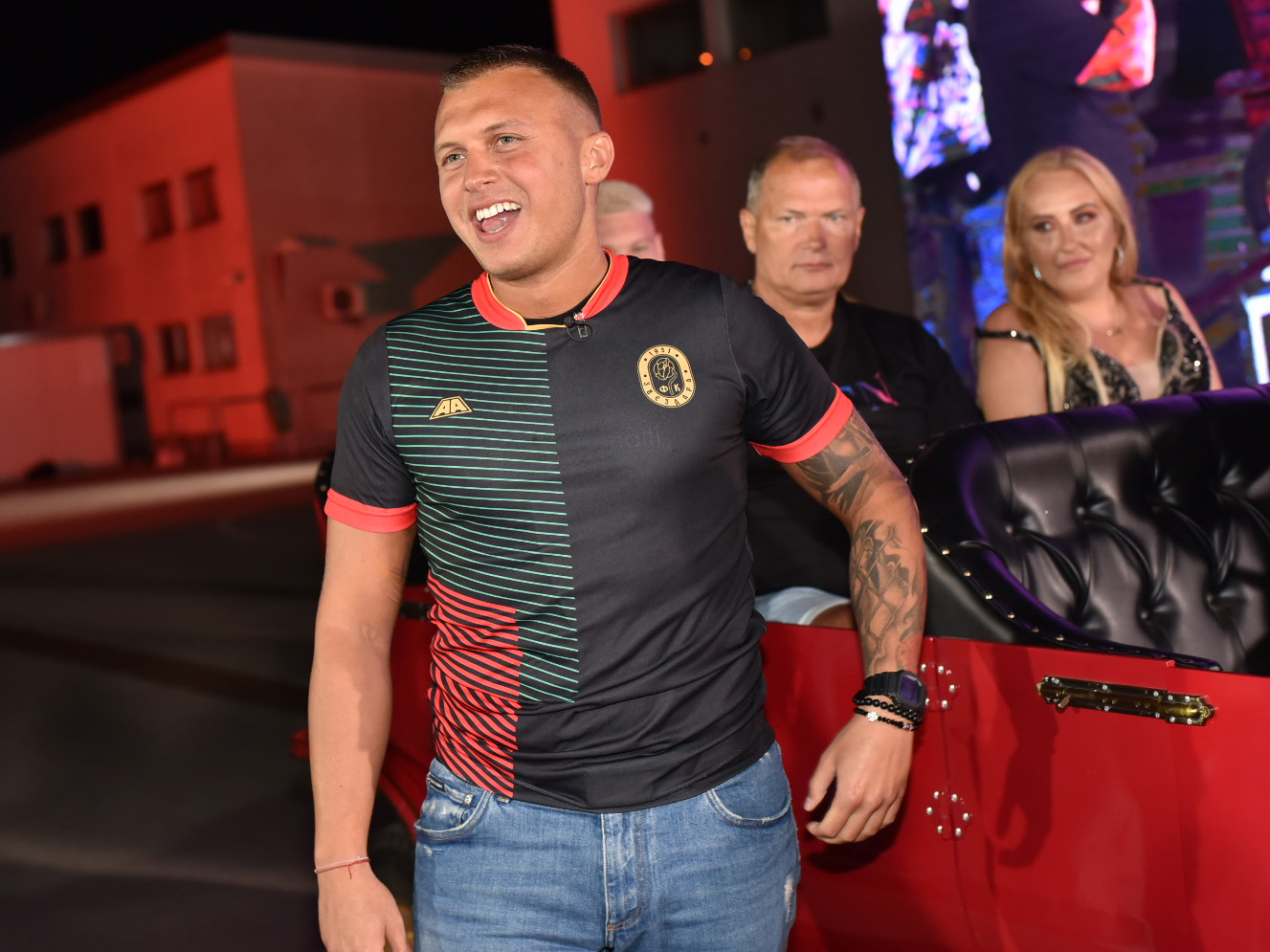 NOVI POČETAK! Uzrok raskida je bila TREĆA osoba?! Stefan Karić PROCVETAO nakon raskida – Pokreće privatni biznis(FOTO)