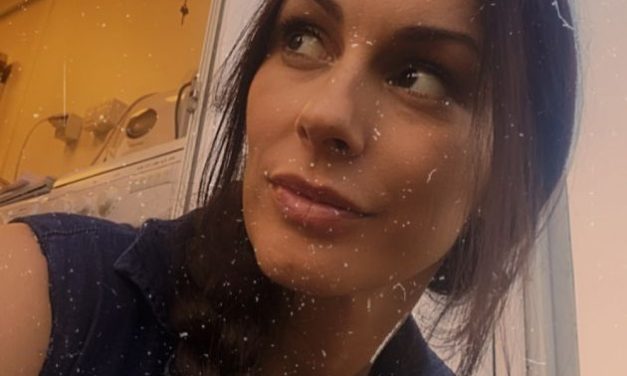 Sloboda Mićalović “ZGAZILA“ U PETU DECENIJU! Za rođendan ima više ŽELJA: “Da manje mislim, a više osećam“