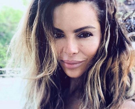 NAJDRAGOCENIJI DRAGULJ KOJI ĆETE IMATI OKO VRATA! Nikolina Pišek pokazala najvredniju stvar u životu, pokrenula LAVINU komentara!