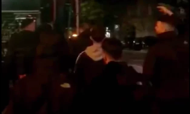 Turski navijači stigli u Beograd
