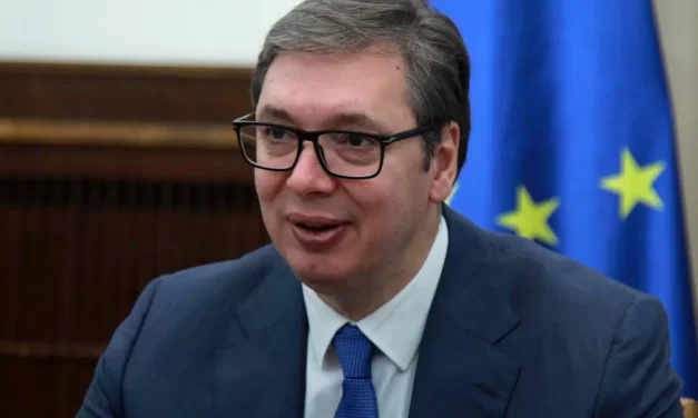 Vučić u četvrtak i petak u poseti Francuskoj, na petom Pariskom forumu o miru