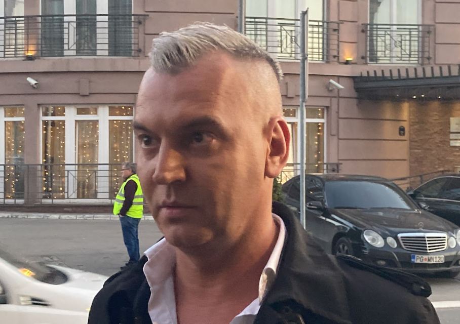“TI NEODGOJENO DERIŠTE“ Milan Milošević u OČAJU dao saopštenje – tiče se Milice Mitrović i GNUSNIH TVRDNJI