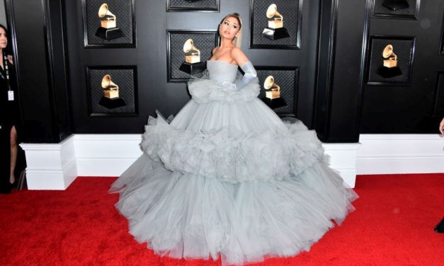 Kako Ariana Grande izgleda bez prepoznatljivog konjskog repa?