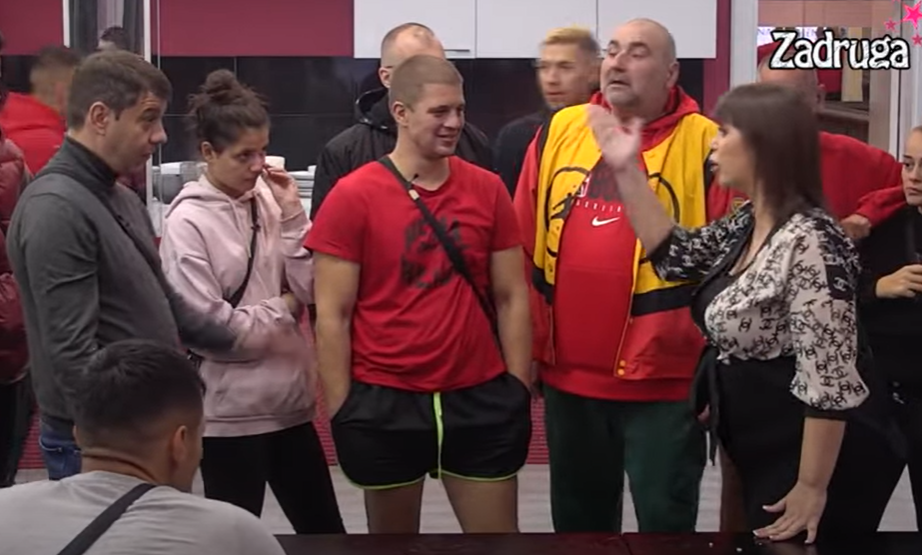 ŠOK ZA ŠOKOM! Miljana Kulić UŠLA U ZADRUGU i odmah NAPALA Ivana Marinkovića: „Spremila sam ti poseban paket“! (FOTO)
