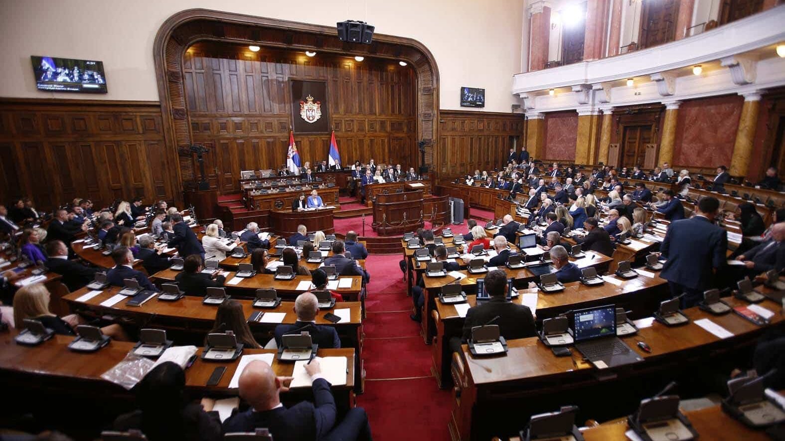 Opozicioni poslanici predloženi budžet za 2023. godinu ocenili kao iracionalan, vladajuća većina tvrdi da je optimalan