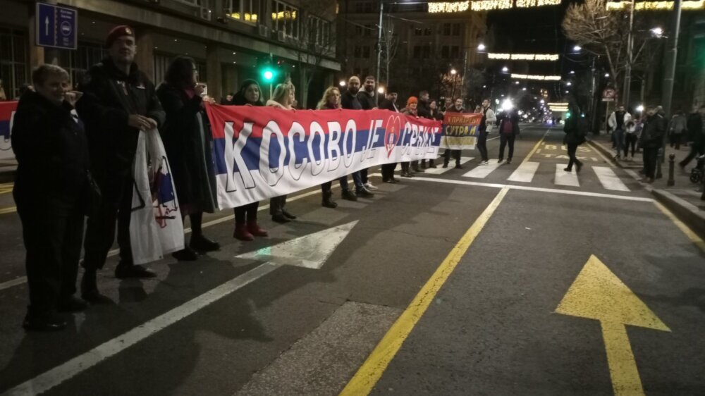 Ispred Predsedništva Srbije počeo skup za odbranu Kosova i Metohije