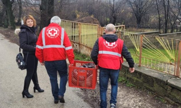 Okružni zatvor u Zaječaru, na inicijativu osuđenih lica, donirao 785 konzervi sardina korisnicima Narodne kuhinje