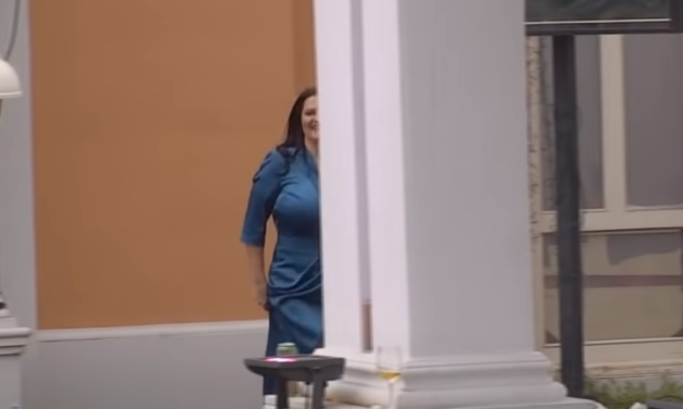 ONA JE KEC U RUKAVU PRODUKCIJE! Najavili njen ulazak u Zadrugu 6
