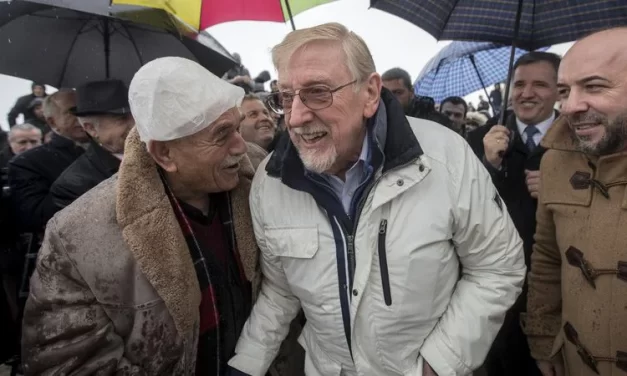 Voker: Greška je srpskoj manjini na Kosovu dati privilegije, kao i rezervisana mesta u Skupštini