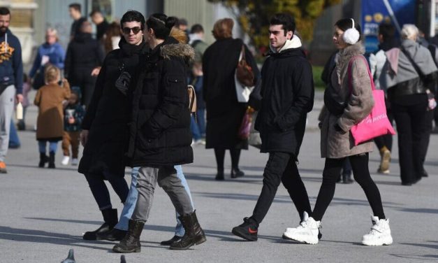 Pet osoba preminulo od kovida, 823 novoobolelih