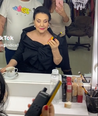 BILA I OSTALA DIVA! Glumica Snežana Savić sve IZNENADILA ovim idanjem, povratila svoju staru ENERGIJU(VIDEO)