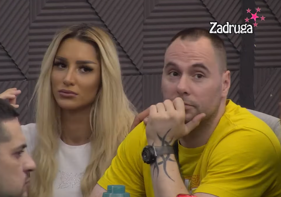 „NARAVNO DA JE GLEDA“: Majka Aleksandre Nikolić progovorila o ćerkinom odnosu sa Zvezdanom Slavnićem, pa spomenula DEJANA!