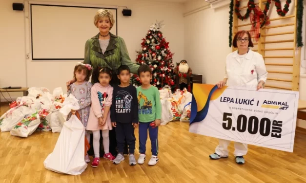 Jedna, jedina! Veliko srce Lepe Lukić!