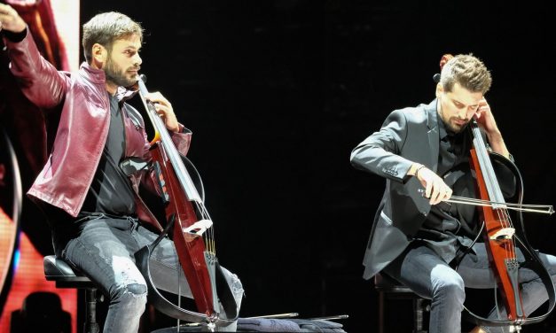 Pevač se žali da 2Cellos loše izvode njegov hit, a ni oni mu nisu ostali dužni