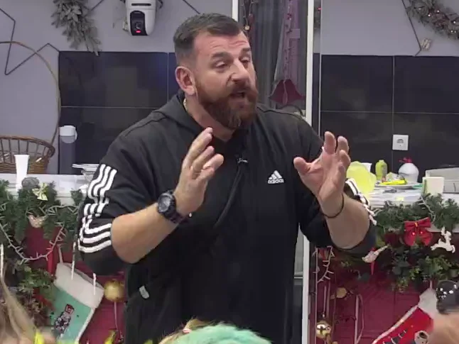 ODMAH ODVEDEN U ZATVOR! Isplivao DOKAZ o hladnom oružju Miljana Vračevića: „Jasno kao dan, POLICIJO REAGUJ!“