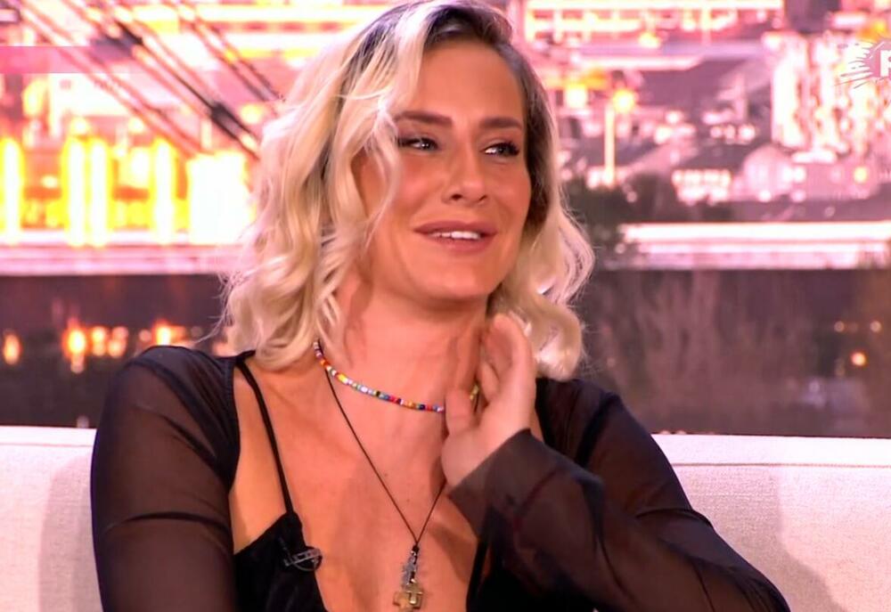 Usledila je LAVINA loših komentara zbog načina na koji Milica Dabović čestitala Božić