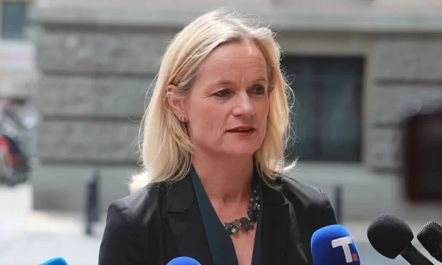Viola fon Kramon pozdravlja prihvatanje evropskog predloga