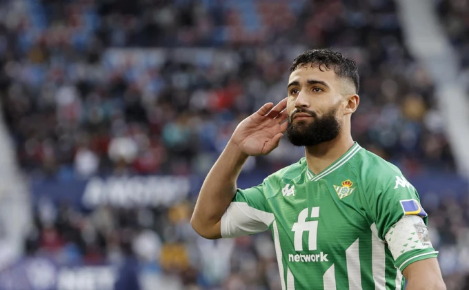 Fekir završio sezonu!