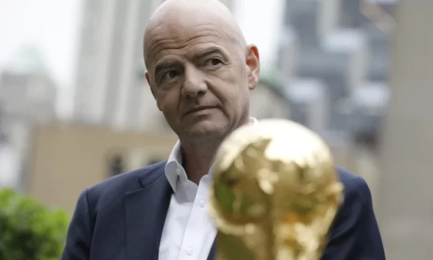 Infantino do 2027. prvi čovek FIFA: “Volim vas sve“