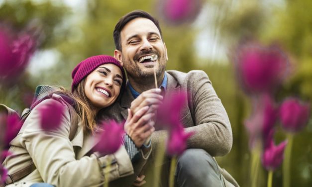 Ljubavni vikend horoskop za 18. i 19. mart: Ovnovi, poradite na odnosu u vezi!