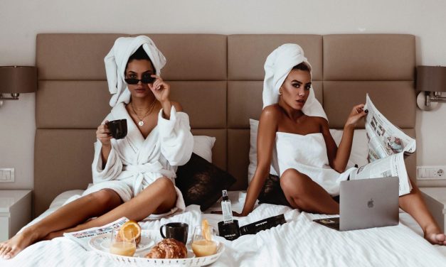 Proizvodi koji osnažuju: Kako dobiti dodatni boost samopouzdanja uz pomoć beauty preparata?