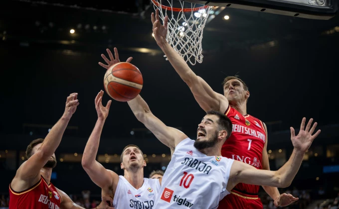 Prva velika glavobolja Pešića pred Mundobasket