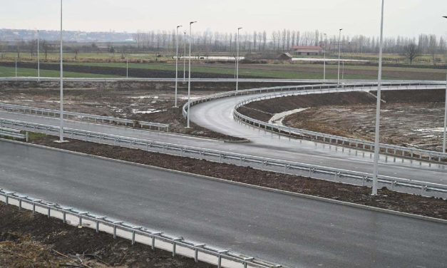 Puštena je u saobraćaju deonica Novi Beograd-Surčin