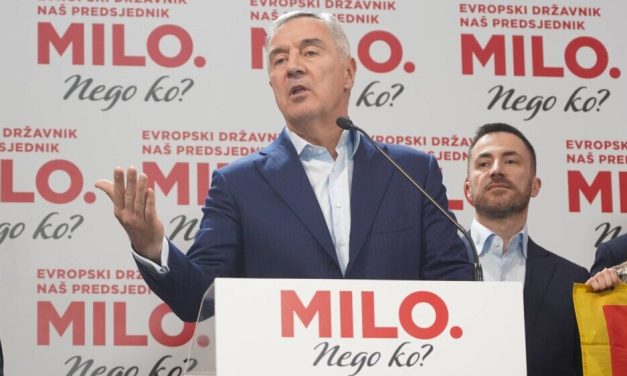 Posle poraza na izborima Đukanoviću naređeno da sruši svoja dva nelegalna objekta u Nikšiću