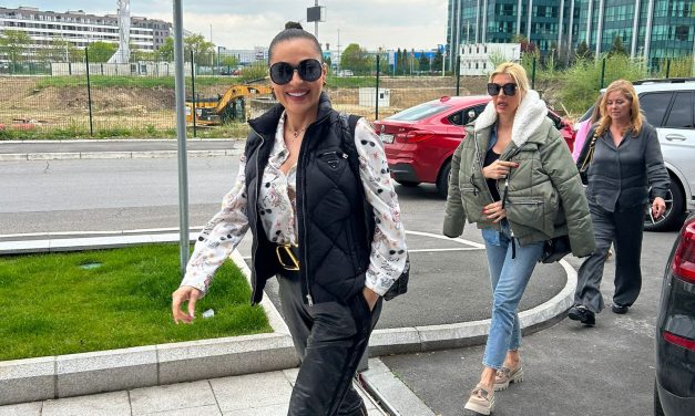Stigli RAŽNATOVIĆI ispred privatne klinike u kojoj Bogdana treba da se porodi, NE KRIJU SREĆU NA LICIMA (video)