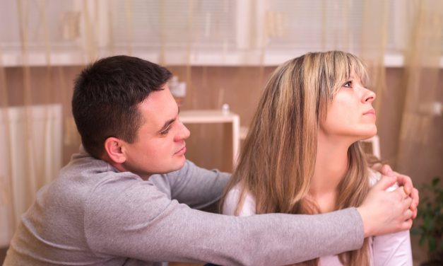 Emocionalna zavisnost od partnera: Znakovi da ne možete bez svoje druge polovine i kako to sprečiti!