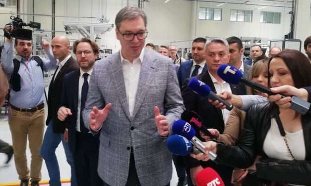 Kolubarske: Predsednik Vučić optužio radnike „da odsustvuju sa posla da bi zaradili nešto u Nemačkoj”