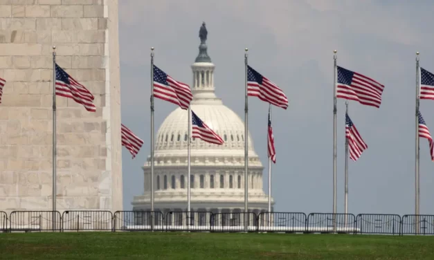 Sjedinjene Američke Države šalju 1.500 vojnika na granicu sa Meksikom