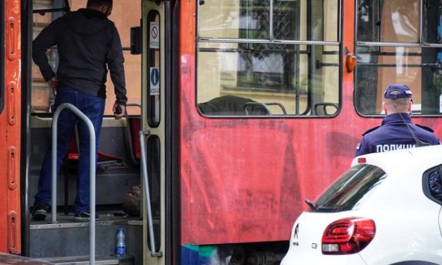 Muškarac preminuo u tramvaju u Beogradu