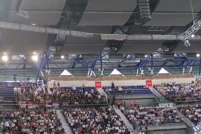 Grobari ušli u „WiZink Centar“: Odmah je krenula pesma, košarkaši Partizana će imati ogroman vetar u leđa