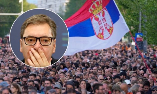 Da li je masovnost protesta znak da je na pragu promena političkih okolnosti i pad Vučićevog režima?
