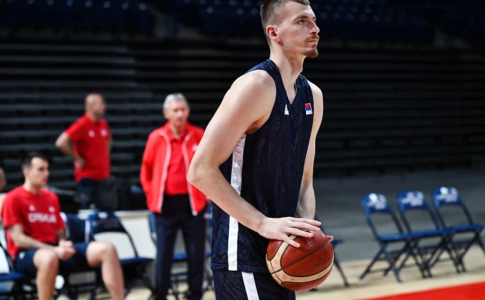 Boriša Simanić odigrao još jedno fantastično poluvreme, u nastavku zaustavljen