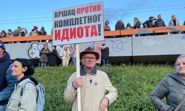Protesti u Srbiji: Drugi „Protest protiv nasilja“ u koloni kojoj nema kraja, gužva „gora od špica“ i mrak na autoputu