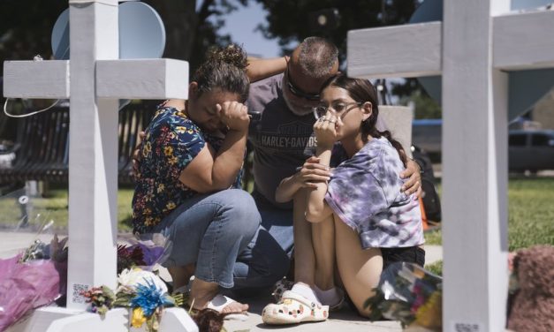 Tragedija u Beogradu: Šta je potrebno da se zajednica oporavi posle masovne pucnjave – američko iskustvo
