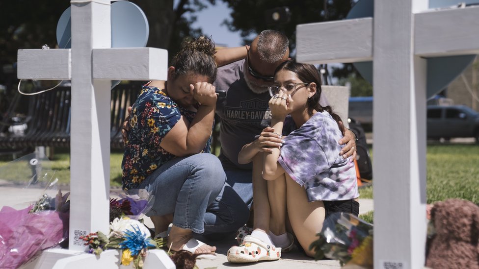 Tragedija u Beogradu: Šta je potrebno da se zajednica oporavi posle masovne pucnjave – američko iskustvo