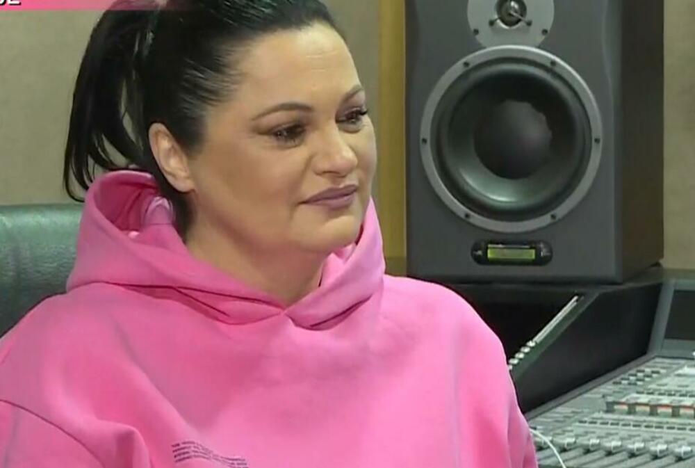 „Prvo da se SMIRIM…“ Oglasila se Jana Todorović nakon što je PRIVELA POLICIJA: „Neko ga je nagovorio!“