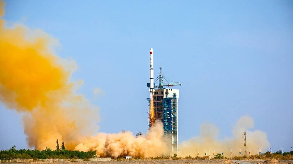 Kina lansirala satelite Makao sajens 1