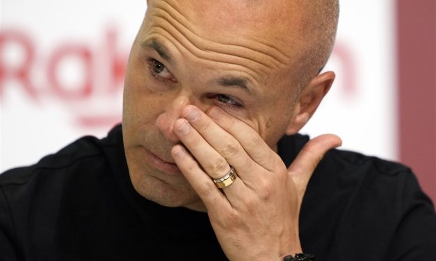 Inijesta napušta Visel Kobe u julu, ali želi da nastavi da igra