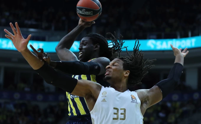 fener-lako-sa-tofasom-za-10-u-seriji.jpg Fener lako sa Tofašom, za 1:0 u seriji