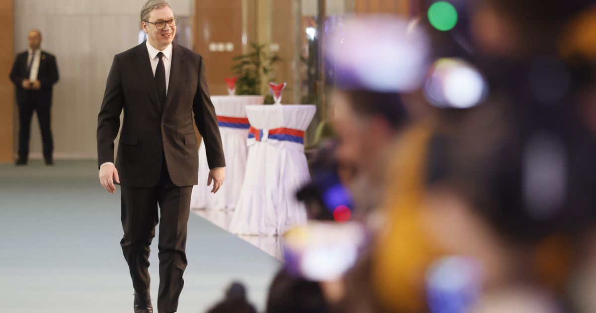 Vučić u Surčinu: Otvara se fabrika za proizvodnju obroka na biljnoj bazi