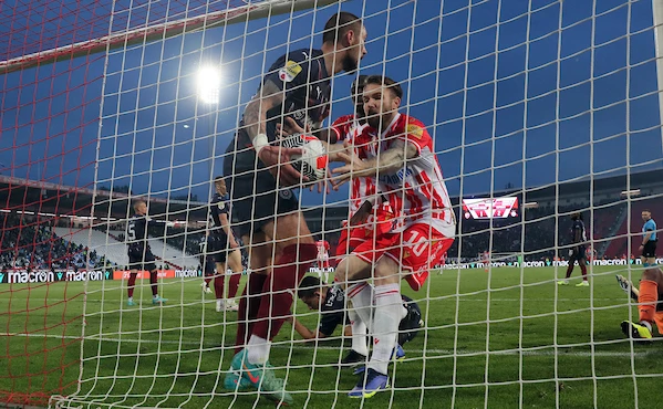 FSS kaznio Zvezdu i Partizan, crno-beli nadoknađuju štetu na „Marakani“